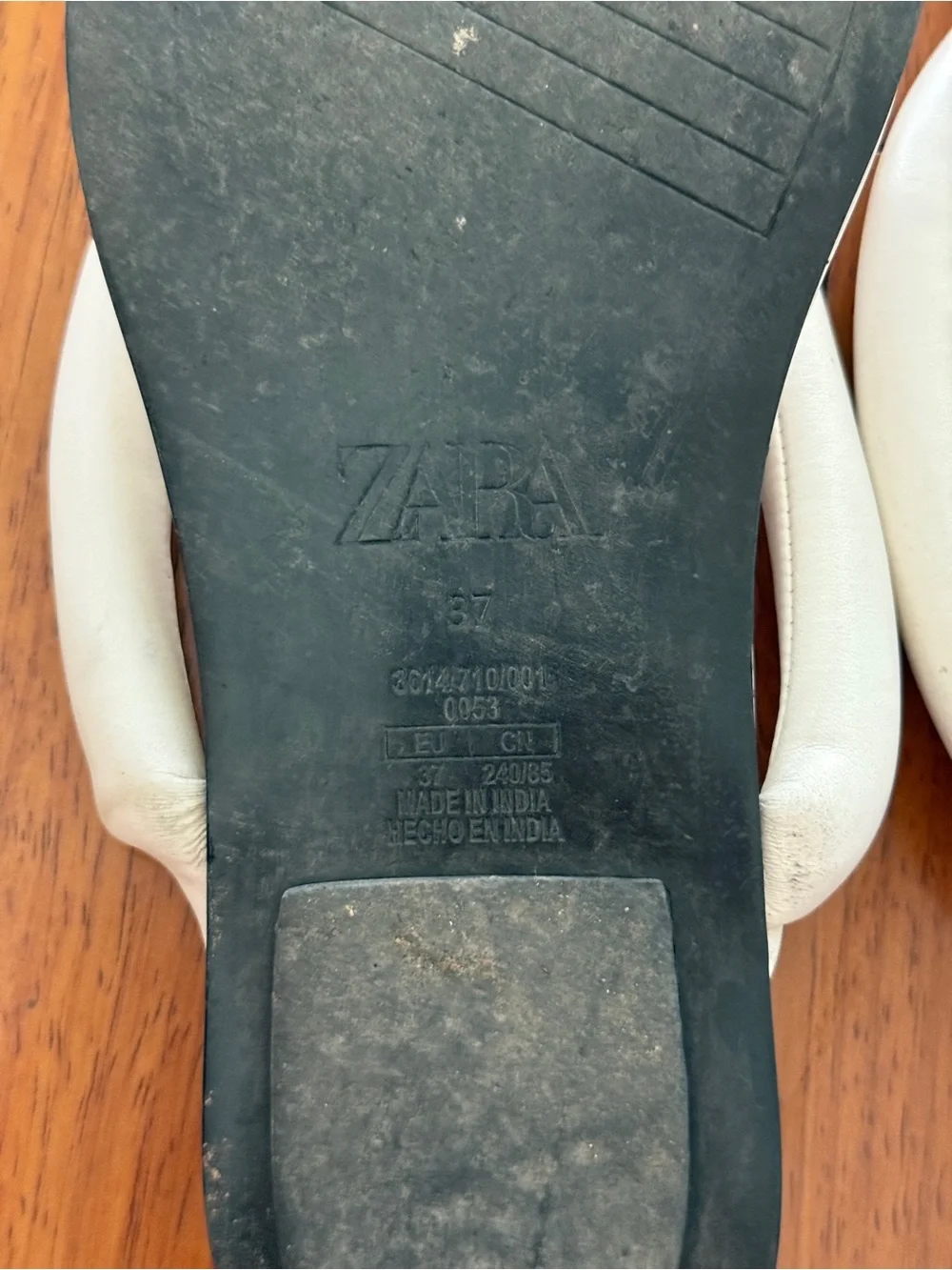 Zara White Padded Thong Sandals size 37 - Picture 4 of 4